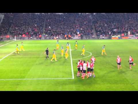 Doelpunt Marco van Ginkel 1-0 PSV - ADO (2-0)