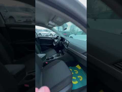 фото volkswagen jetta vii 0