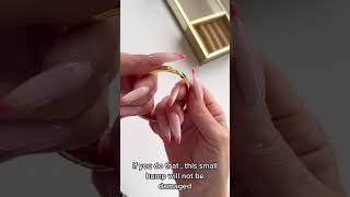 How to open Cartier Clip type Bangle