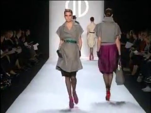 Bill Blass FW 08/09 Part 1