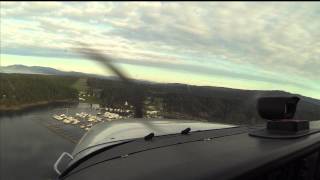 preview picture of video 'Landing at Roche Harbor runway 7'