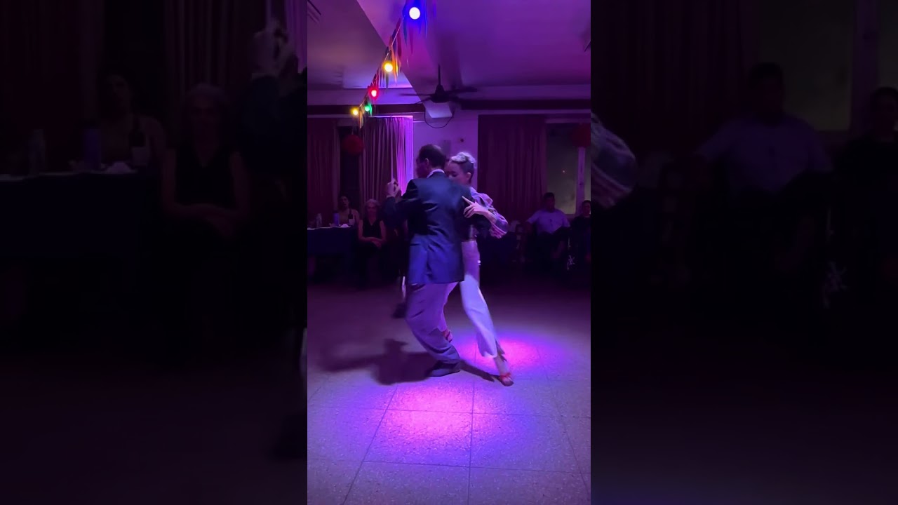 Video thumbnail for Delfina Pissani y Diego Valero (Marrón y Azul - Pugliese)