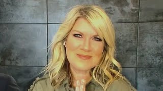 Natalie Grant brings house down with national anthem | On Balance with Leland Vittert