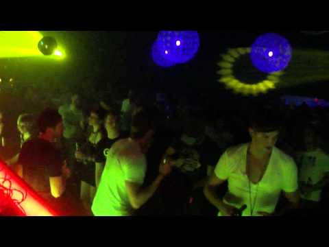 Wacky D & Le Filet @ Le Filet & Alex Harvey´s BDay @ La Rouge (Kindelbrück) 11.12.2010.MP4