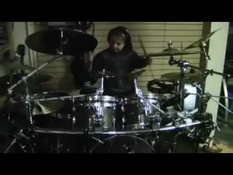 Bad Ass Drummer Boy (Age 9) Cole Riley Smith - GREAT DRUM SOLO