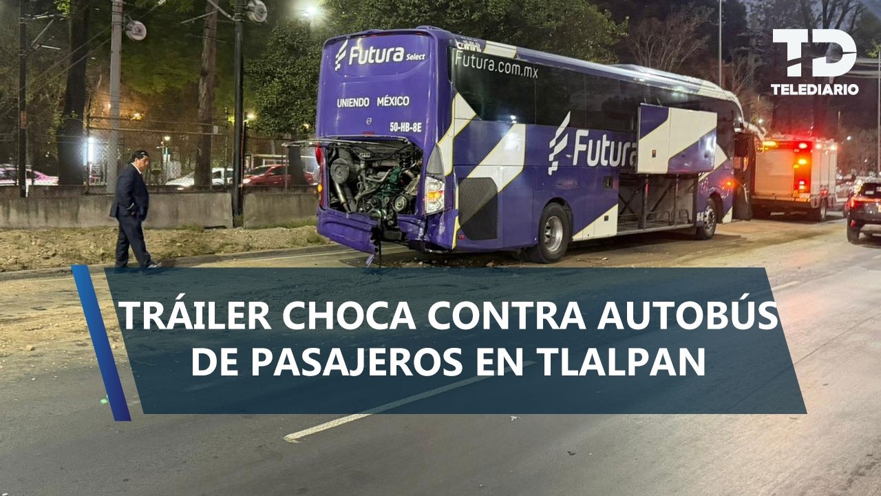 Tráiler impacta autobús de pasajeros en Calzada de Tlalpan; no hay heridos