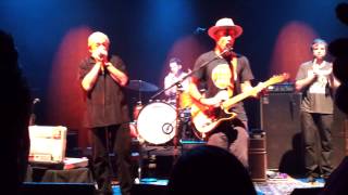 Ben Harper with Charlie Musselwhite - We Can&#39;t End This Way