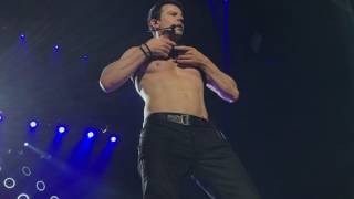 Total Package Tour, New Kids On The Block - Hard (Not Lovin' U)
