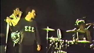 R.E.M. - The Pier, Raleigh, NC. 1982-10-10 (Part 5/6)