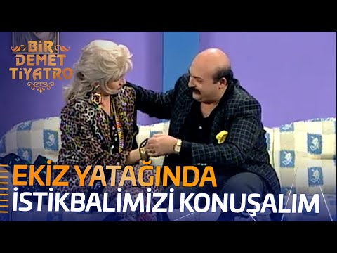 Ekiz Yatağında İstikbalimizi Konuşalım | Bir Demet Tiyatro