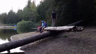 preview picture of video 'Troop 327's Dragon patrol having fun at Barclay Lake'