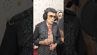 Download lagu Rhoma Irama - Senyum #shorts mp3