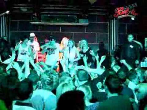 Frauenarzt und Manny Marc im Bel Air (Stagediver Helle)