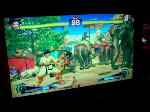 Justin Wong (Cammy) vs ComboFiend (Makoto)