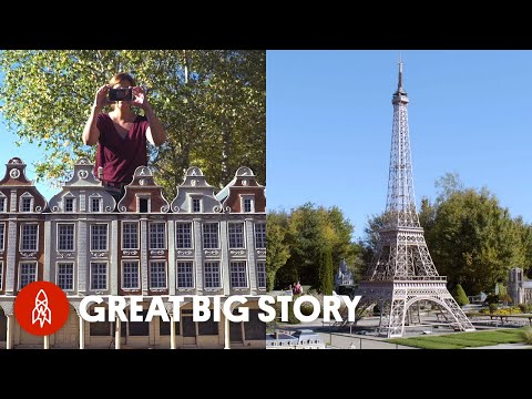 迷你埃菲爾鐵塔、巨鯨和其他模型傑作。 (Mini Eiffel Towers, Giant Whales and Other Model Masterpieces)