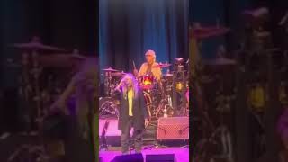 🎥: Patti Smith performing “The Crystal Ship”