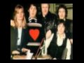 Paul McCartney & Wings - Cafe on the left bank