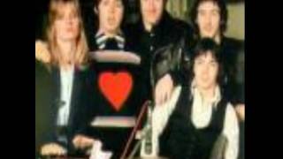 Paul McCartney &amp; Wings - Cafe on the left bank
