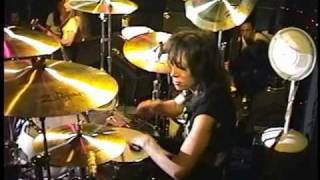 Roxy Petrucci - Drummer for Vixen band - Drumcam video- &#39;Bleed&#39;