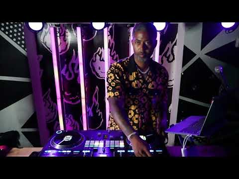 Ro Spit live at Deluxx Fluxx