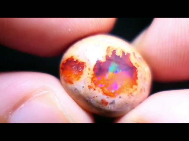 اوبال حجري مكسيكي طبيعي (غير معالج) نادر 15 قيراط
