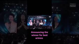Download lagu #songhyekyo @baeksang awards night #announcing the winner for best actress for movie category mp3