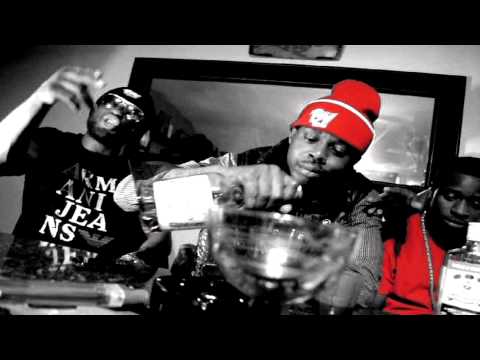 #RWNG - LIPPA PAIN - FAG & BOOZE INTRO (OFFICIAL NET VIDEO) @LIPPAPAIN @ROBEWORLD