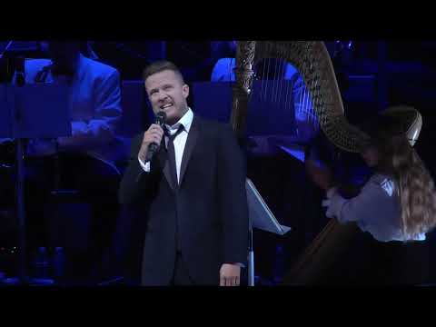 On Lexington & 52nd St  BOMBSHELL Concert