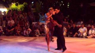 Pablo Garcia y Alejandra Mantiñan "Tu el cielo y tu"  Tango  Sitges 2011