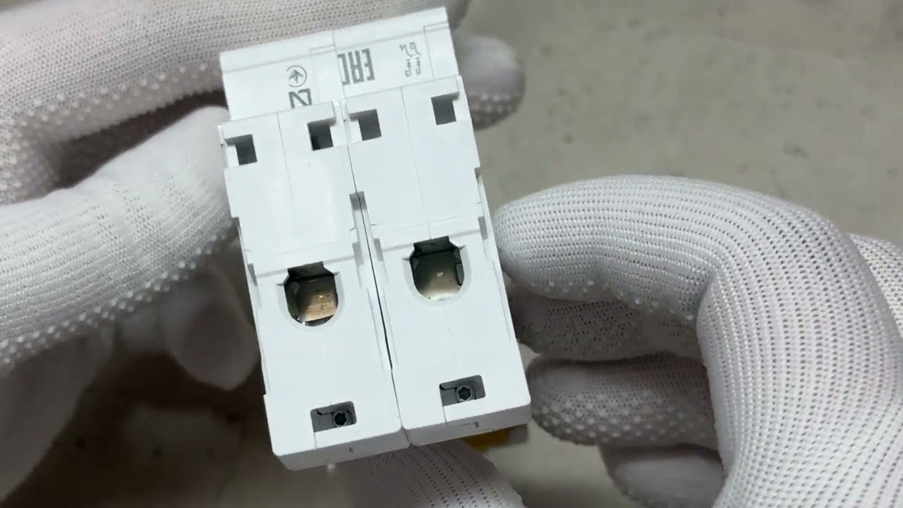 Автоматичний вимикач 2P 16А С Resi9 Schneider Electric R9F12216