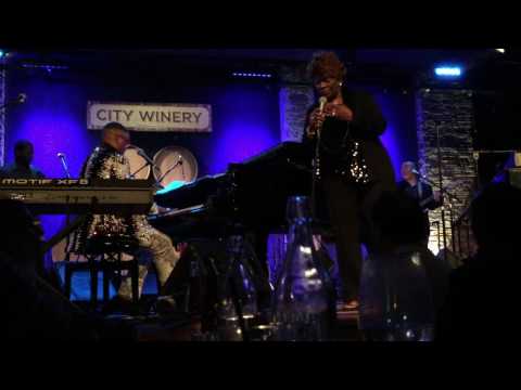 "It's Raining" Irma Thomas &  Davell Crawford @ City Winery,NYC 10-12-2016