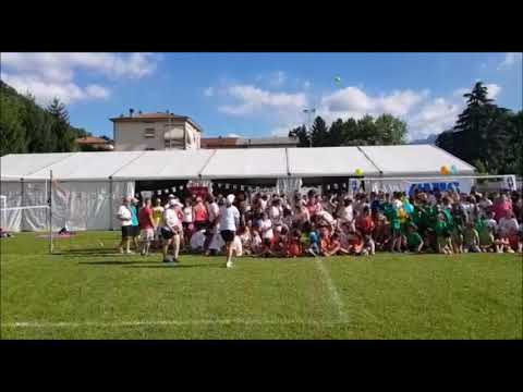 Airuno, lancio dei palloncini per l'Avis Green Volley