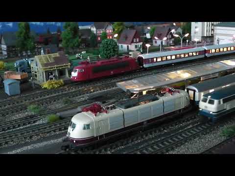 Abendzüge mit der BR 103 Spur N