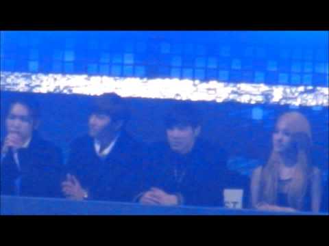 121229 TVXQ cheering for Teen Top @SBS Gayo