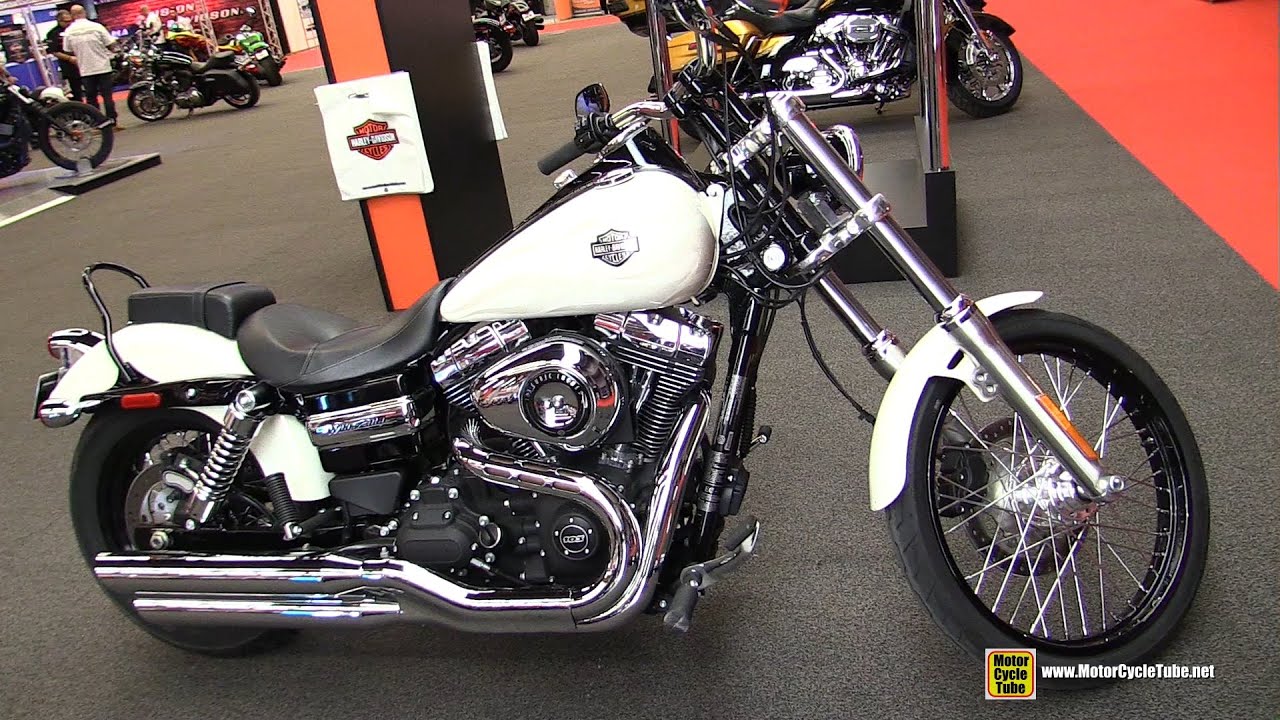 2015 Harley-Davidson Dyna Wide Glide - Walkaround - 2015 Salon Moto de Montreal