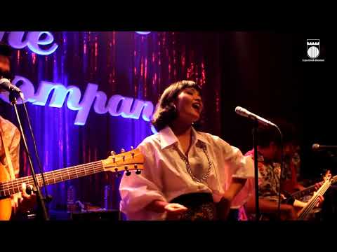 White Shoes and The Couples Company (WSATCC) Limunas VI (April 2015)