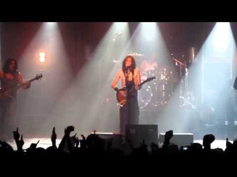 Extremoduro - Golfa (Santiago de Chile, Teatro la Cúpula) (Extracto)