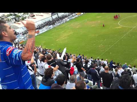 "Recibimiento al equipo frente a chicago" Barra: La Peste Blanca &bull; Club: All Boys