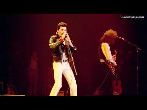Queen (VIDEO) - Rock Montreal & Live Aid (1981)