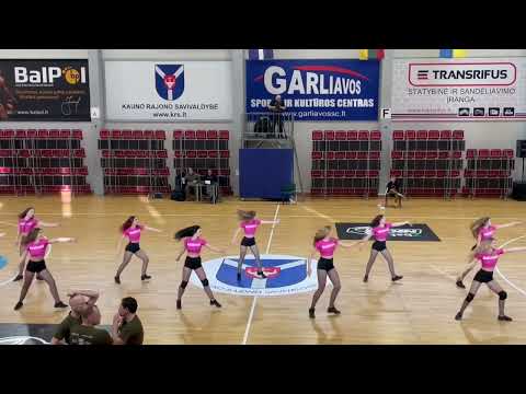 Palaikymo šokėjos varžybose: Kauno r. “Atletas” - Šilutės Šilutė