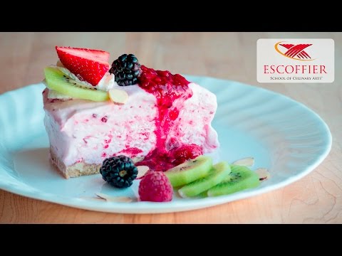 How To Make Frozen Berry Chantilly Cake