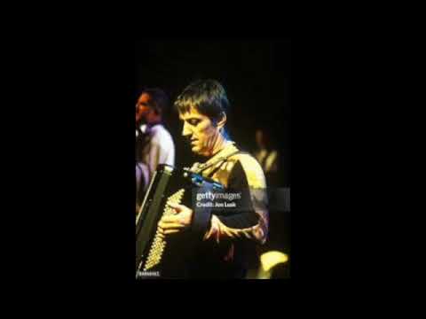 MOSTAR SEVDAH REUNION ( MUSTAFA SANTIC GLAS I HARMONIKA)  -   DJUL ZULEJHA (PO BOSTANU SETA)