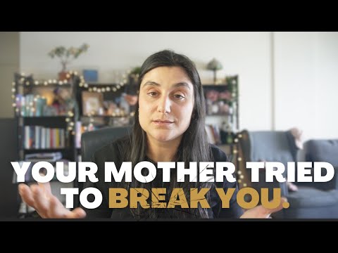 What narcissistic mothers do to their daughters (& how to heal)