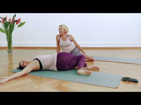 Yoga Krokodil Anleitung aus meiner neuen Yoga DVD für Anfänger