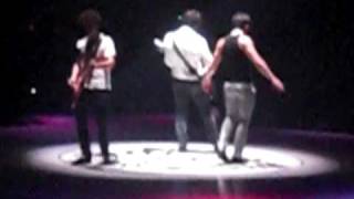 Jonas Brothers World Tour - Lovebug - Live in London 11/21/09