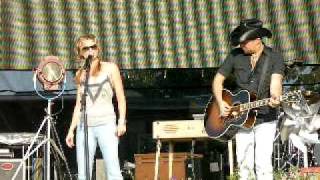 Sugarland Country Thunder 2007 One Blue Sky