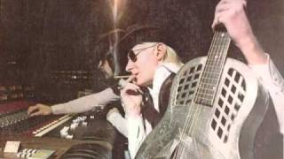 Johnny Winters - Drinkin&#39; Blues