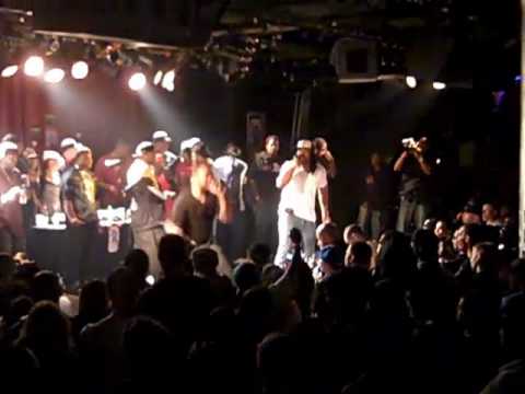 Dre Robinson performing This Is That (Oh My God)