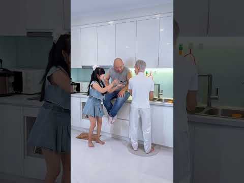 Pretend first, escape later [I AM BEN] #beneagle #comedy #funny #viral