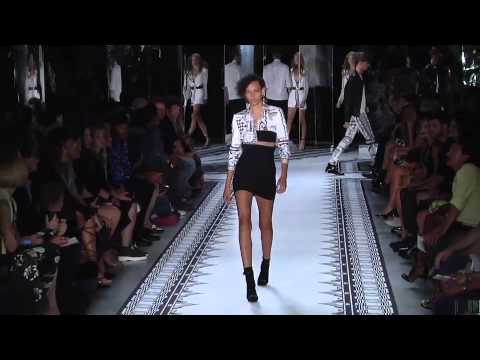 Versus Versace Fashion Show New York Spring Summer 2015